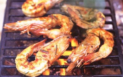 Healthy Bites Recipe: Low-fat barbecued prawns with lime, chilli & coriander