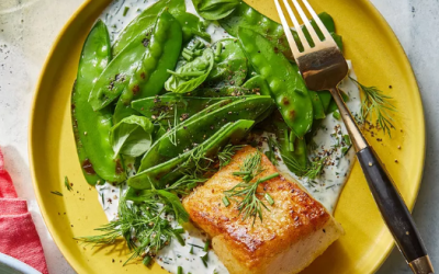 Healthy Bites Recipe: Crispy Cod With Charred Snow Peas & Creamy Herb Sauce