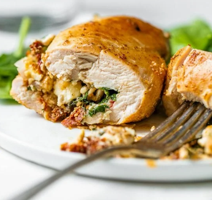 Healthy Bites Recipe: Stuffed Chicken Breast With Spinach, Tomato & Feta